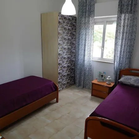 16 Via Dei Delfini Alcamo